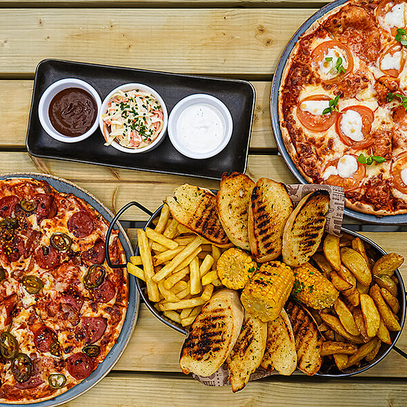 pizza sharing board