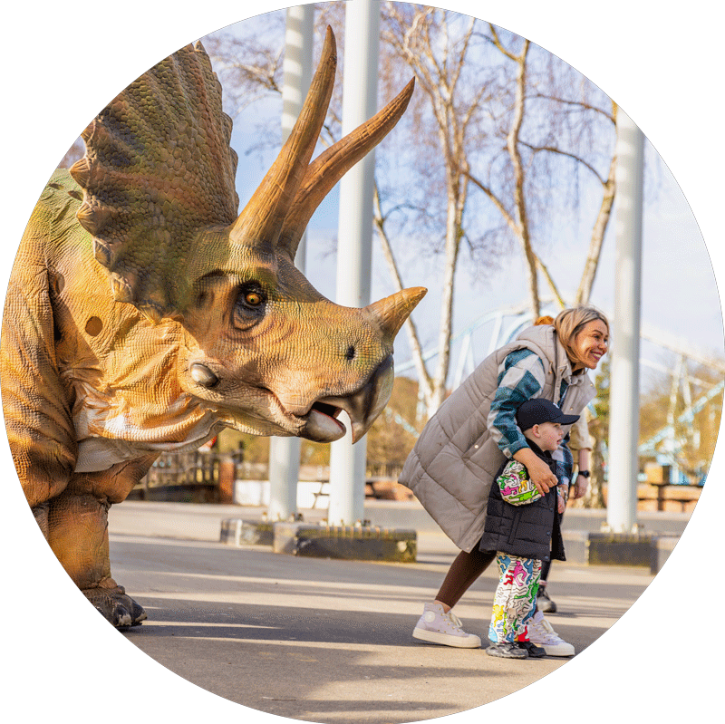 Mother and child with Triceratops