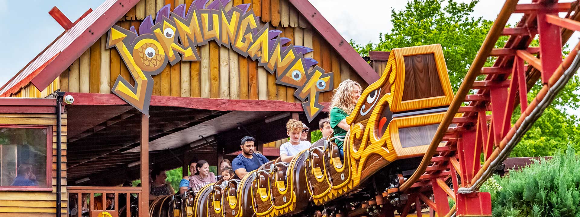 Theme Park Attractions & Rides